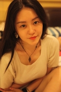傳媒大學(xué)?；ㄕ掌毓?長(zhǎng)相清純似張柏芝（圖）